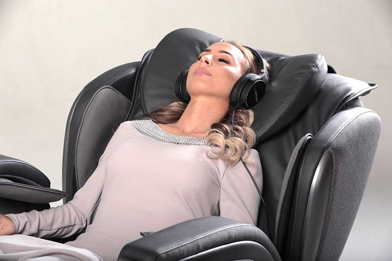 Массажное кресло CASADA Hilton 3 (Хилтон 3) графит