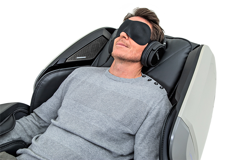 Массажное кресло CASADA Aura (Аура) белый