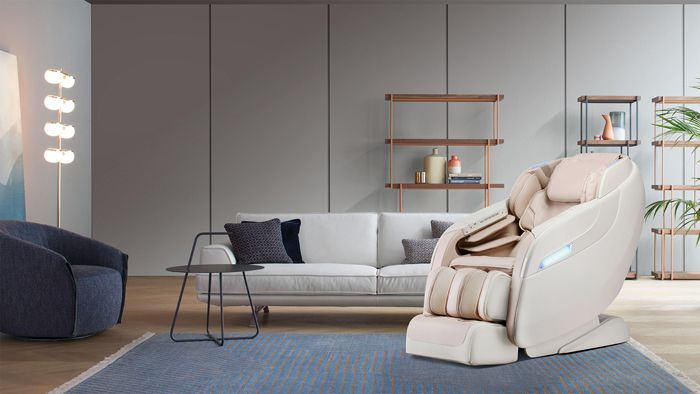 Interior photo - R657L 700 px.jpg